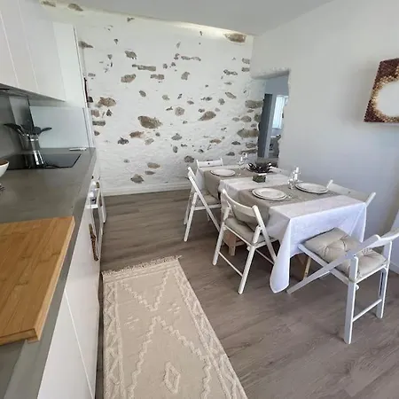 Apartment Aloha Pink House Parede