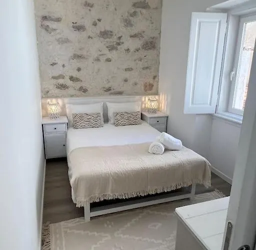 Apartament Aloha Pink House Parede